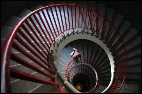 red_spiral_by_cuento