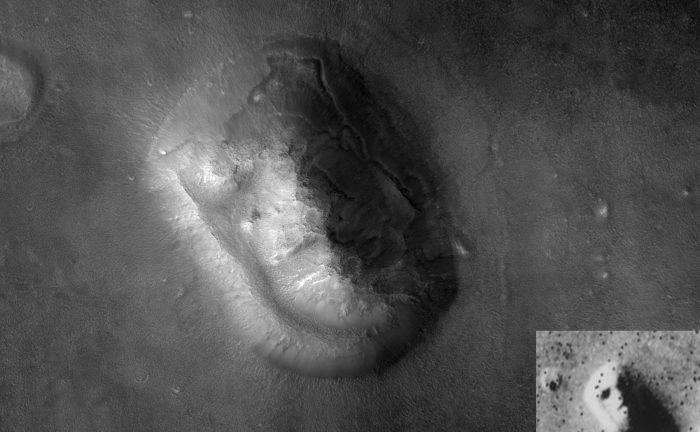 Face_on_Mars_with_Inset