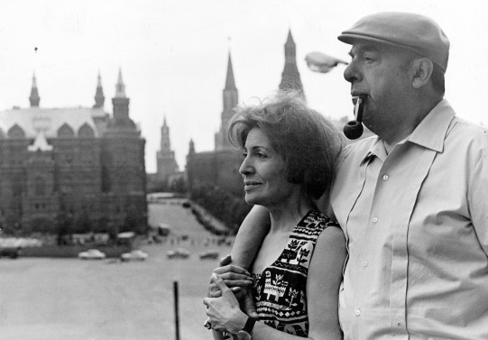 Neruda y Matilde.jpg