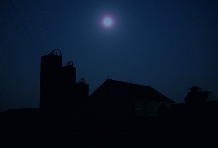night_farm_by_harrietsfriend-d566u90.jpg